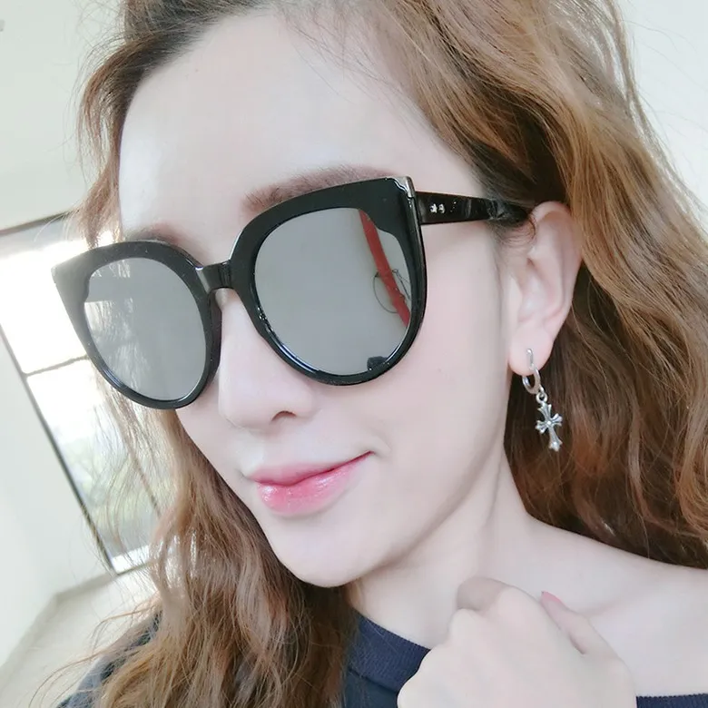 Designer Vintage Round Linda Farrow Sunglasses For Women 2018 Cat Eye Mirror Style From Beypan9013 13.81 DHgate.Com