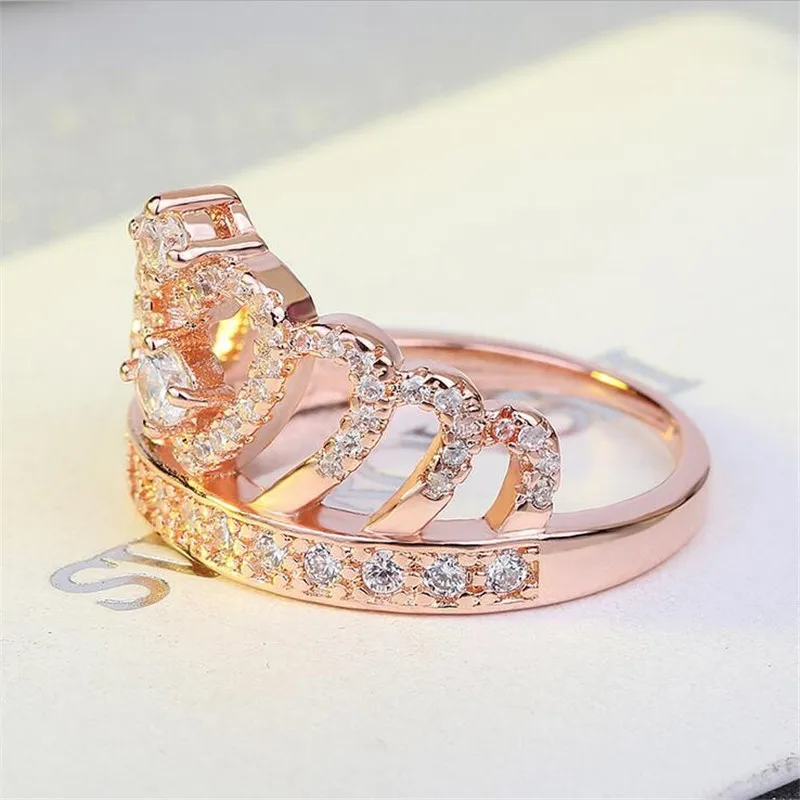 2017 Nueva joyería de moda anillos de boda Crwon para mujer Diamonique Cz anillo de fiesta de compromiso femenino relleno de oro rosa