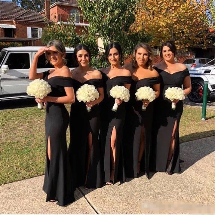2018 Vestidos De Dama De Honor De Negro Para Western Garden Boho Weddings Una Línea Elegante Fuera De Los Hombros Divididos De De Honor Baratos De 90,53 € |