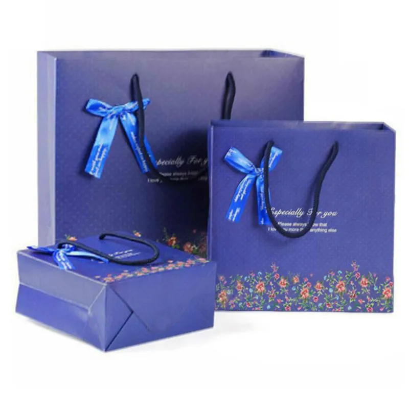 Liobelon 12 sacchetti regalo in plastica trasparente con manico, riutilizzabili, con lacci, in polipropilene, con nastro, per matrimoni, addio al nubilato, feste di compleanno, 17,8 x 25,4 x 8,9 cm