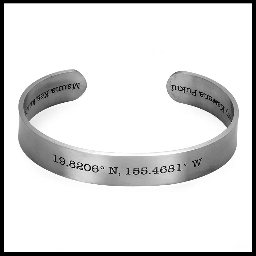 bijvoeglijk naamwoord Elastisch Decoderen 316L roestvrijstalen brede ontwerp manchet armband man vrouwen aangepaste sieraden coördinaten latitude en lengtegraad manchet armband bijvoeglijk naamwoord Elastisch Decoderen 316L roestvrijstalen brede ontwerp manchet armband man vrouwen aangepaste sieraden coördinaten latitude en lengtegraad manchet armband