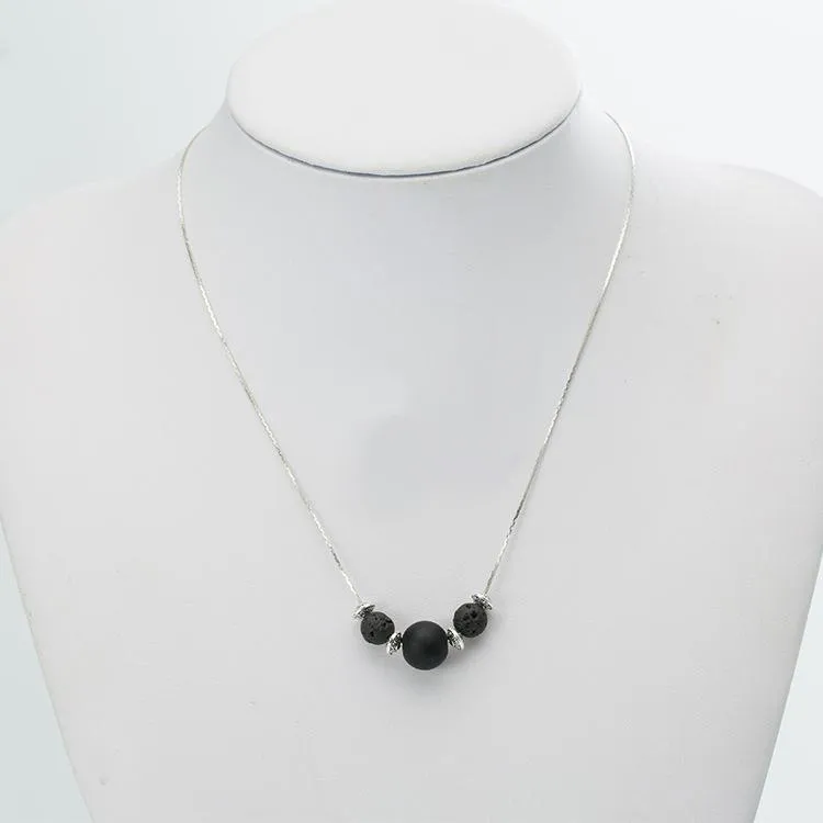 Collier en pierre de lave noire à la mode, diffuseur d'huile essentielle d'aromathérapie pour femmes, bijoux cadeau de fête