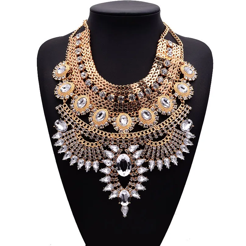 Luxury Flower Bib Crystal Halsband Boho Collar Halsband för kvinnor Kostym Smycken Julklapp 4 färger