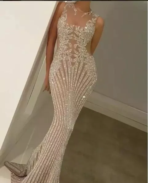 2018 Yousef Aljasmi Vestidos de noche Sin mangas Joya Cuello Barrido Tren Ilusión Vestido de fiesta de lujo Fiesta de noche Tallas grandes Vestidos formales