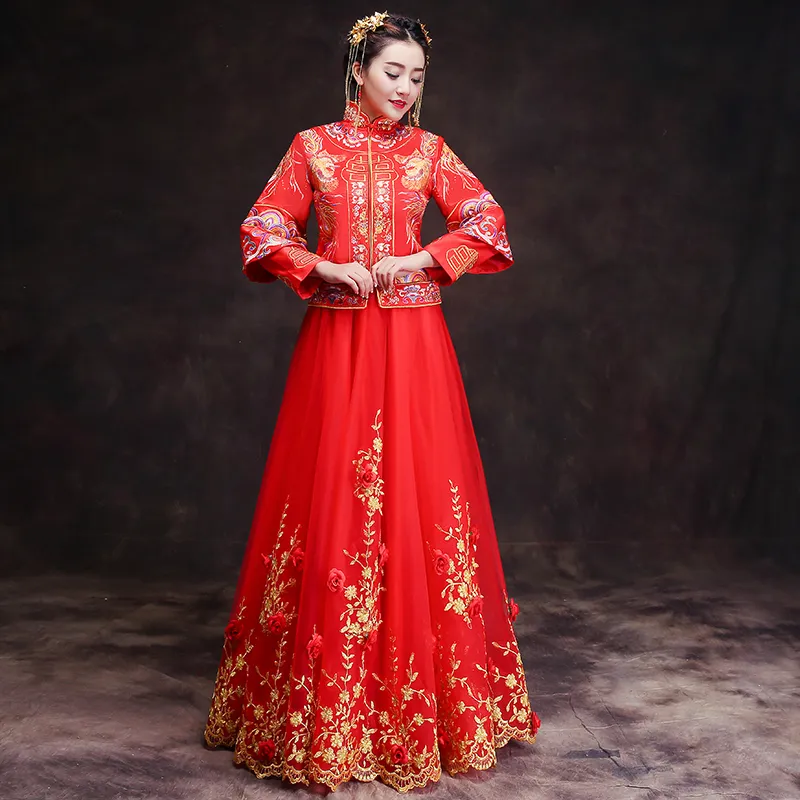 Vår Traditionell Show Bride Dress Suzhou Broderi Långärmad Kinesisk stil Bröllop Cheongsam Aftonklänning Röd Vintage Dragon Rose Gown