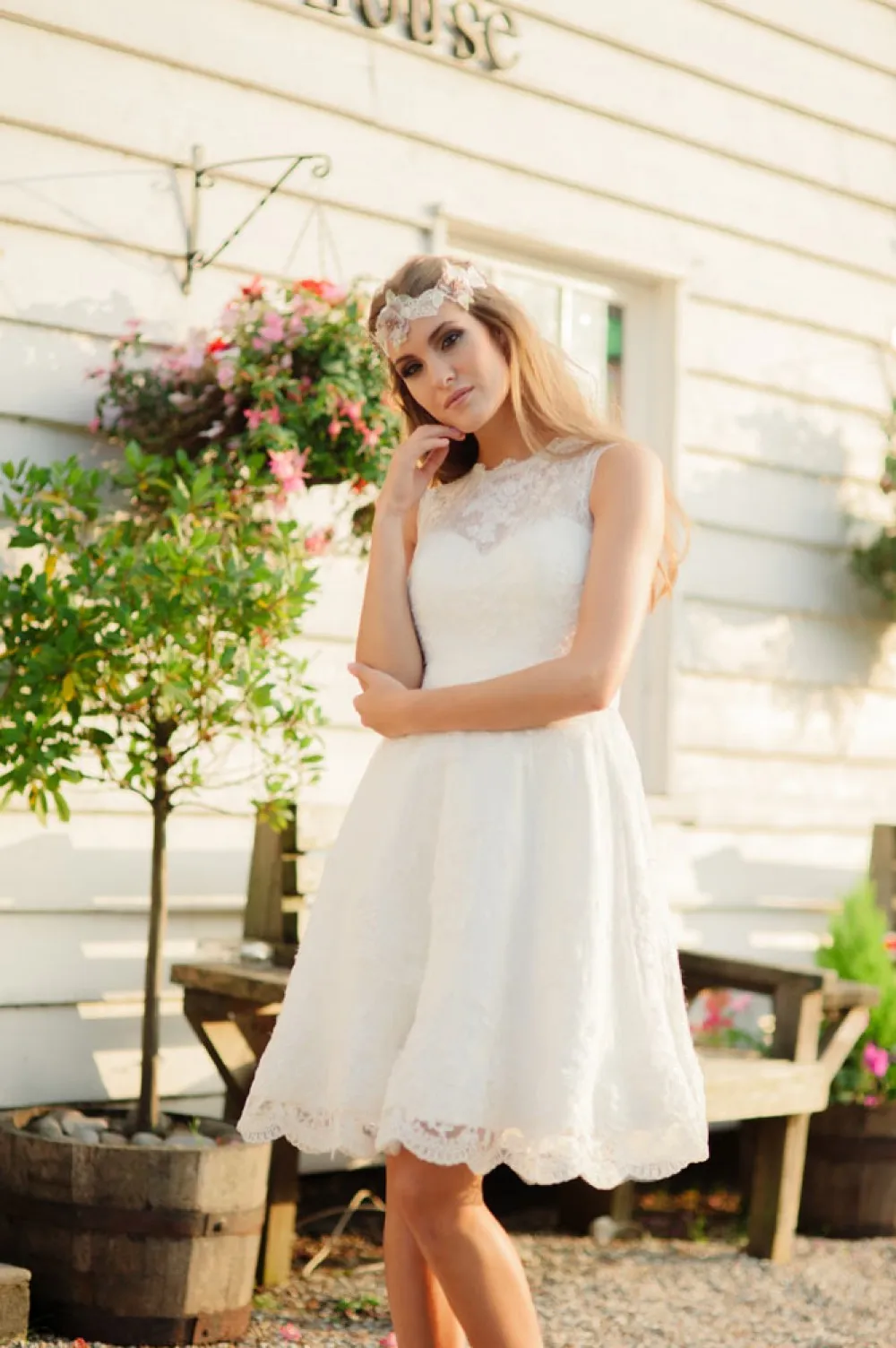 Abiti da sales sposa al ginocchio