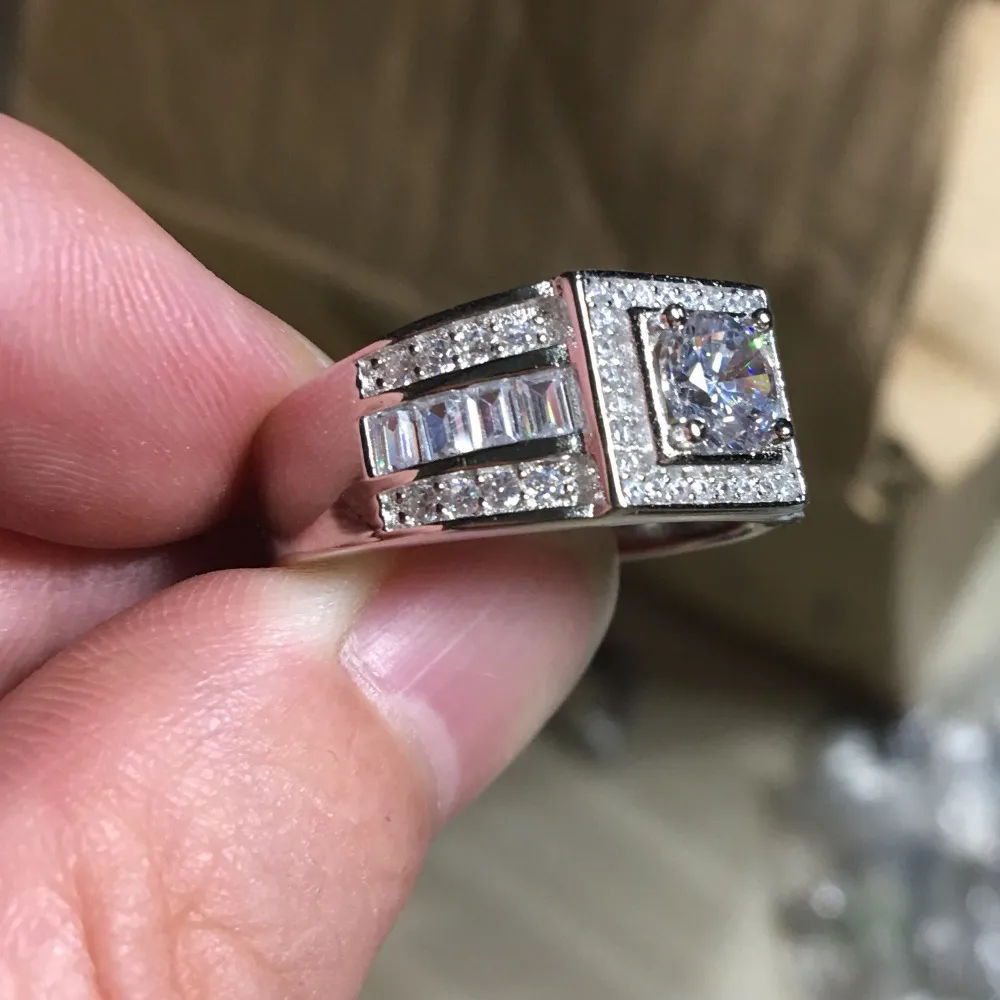 100% Real Soild 925 Srebrny Pierścień męski 1ct Diamonique 5A Cyrron CZ zaręczynowy Pierścień Weddna Pierścień dla mężczyzn Fine Jewelry252g