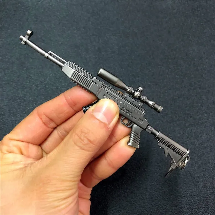 12cm Mini Guns Keychain Weapon Rifle AKM Model Key Chains AK 47 Toys Gun Keychains llaveros chaveiro sleutelhanger Key Ring Keyring
