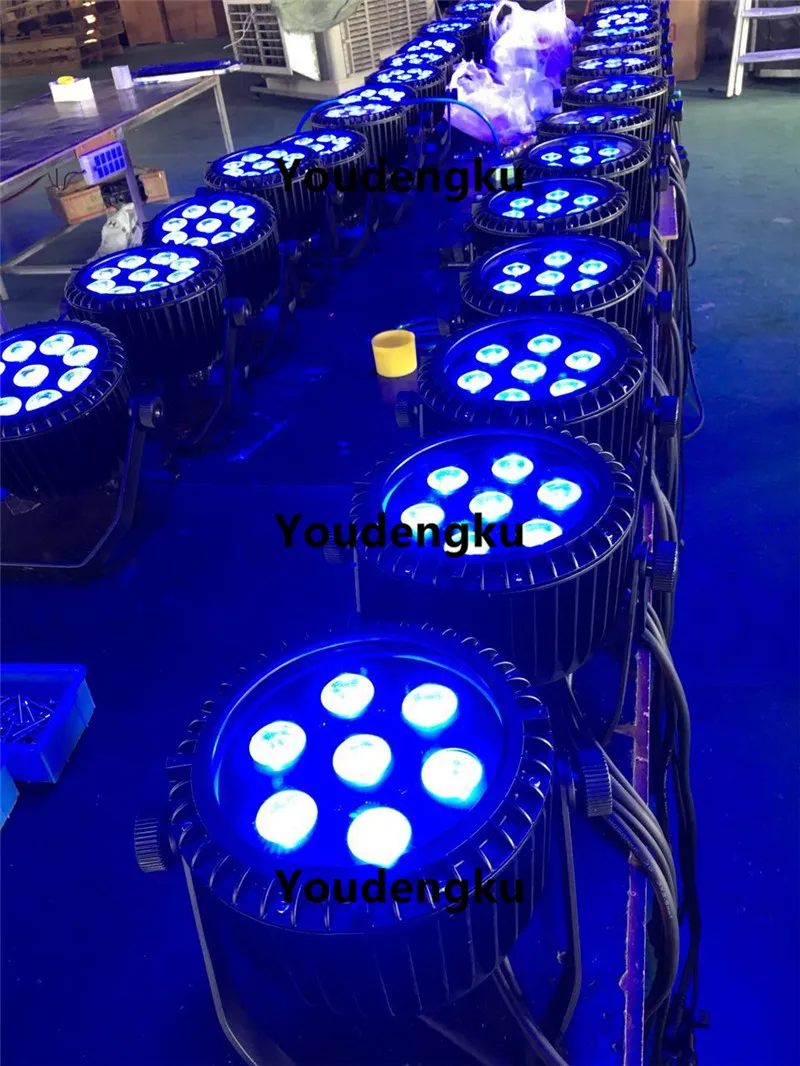 フライトケース屋外LEDのパーティーライトパーパイズ標準LEDワッシャー7x10 RGBW 4 IN1 IP65 LED PARは防水