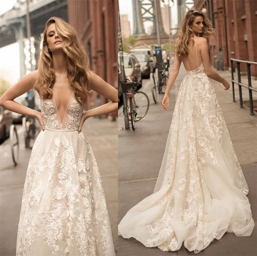 Piękna Linia Illusion Berta Suknie Ślubne Sexy Pasek 3D Krajowy Krajowy Czeski Bridal Suknie Tanie Backless Train Robe de Mariée