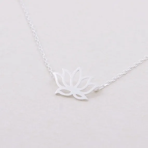 Fashion plant lotus Pendant plated gold silver Necklace for women gift Whole3315424