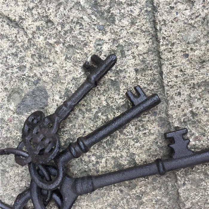 4 Takım Demir Anahtar Set Eski Stil Jailer 1800 s Slave Antik Üreme Büyük Dökme Demir Süslemeleri Jailors Kapısı Kapı Tuşları Asılı Kahverengi Zanaat