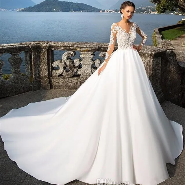 Scoop Neck Lace Satin Wedding Dress Lace Appliques 2018 Long Sleeves Wedding Gowns with Court Train White Ivory