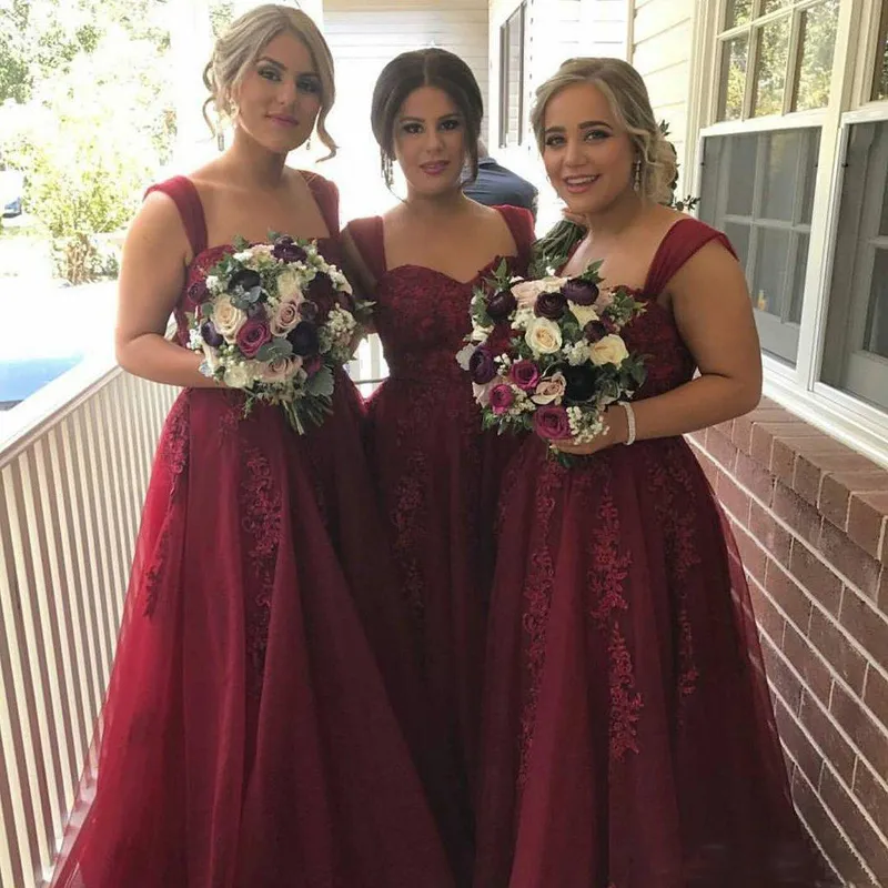 2016 Vintage Tulle Burgundy Long Bridesmaid Dresses 아플리케의 연인 특별 행사 라인 와인 레드 웨딩 여성 파티 드레스