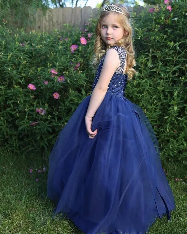 2018 Lindos vestidos de niñas de flores azul marino para bodas Cuello de joya Lentejuelas con cuentas Tul Espalda hueca Puffy Cumpleaños Niños Niña Vestidos de desfile