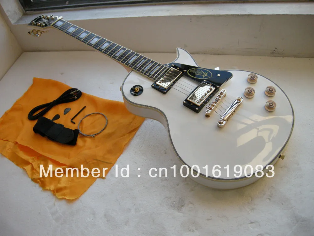 Gratis frakt Toppkvalitet LP Custom White Electric Guitar Five-Star Signature Panel
