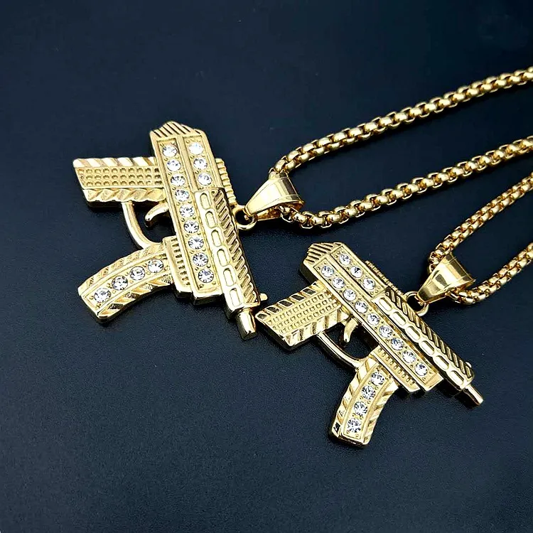 Collana con ciondolo pistola Hip Hop 2018 Collana in argento placcato oro 18 carati con diamanti cz ghiacciati Ciondolo con ciondolo Catena cubana di alta qualità