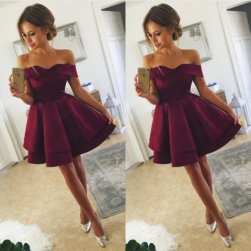 Short maroon homecoming clearance dresses