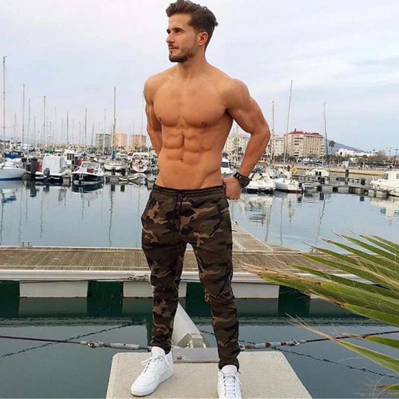 2018 New Kamuflaż Spodnie Jogger Mężczyźni Dopasowane Aktywne Bawełniane Spodnie dresowe Mężczyzna Track Spodnie Patchwork Casual Spodnie Mężczyzna