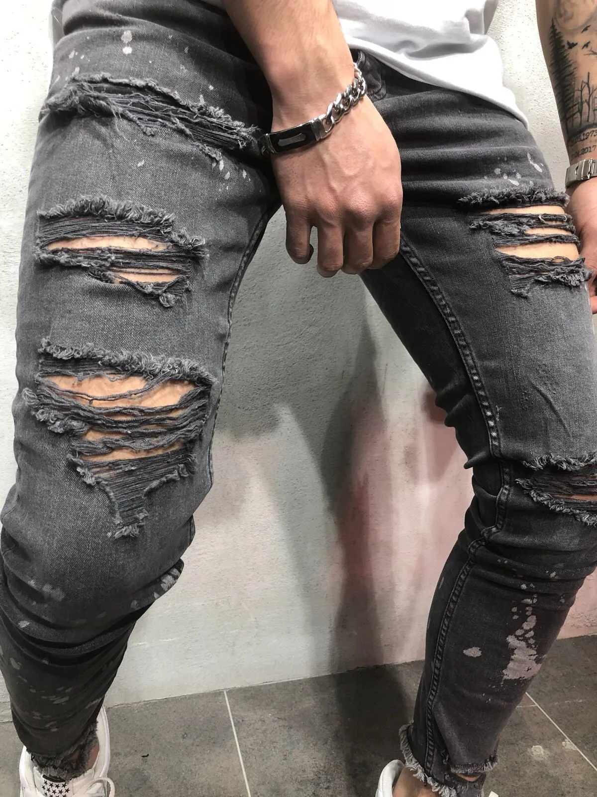 Jeans uomo Pantaloni larghi drappeggiati lunghi neri a matita Pantaloni Club Biker Rap Jeans per uomo Abbigliamento moda