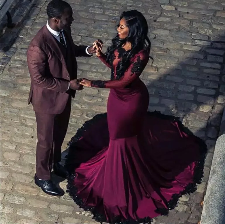 2018 African Burgundy Prom Dresses Sheer Long Sleeves With Black Appliques Lace Mermaid Formal Party Evening Gowns Vestidos De Fiesta