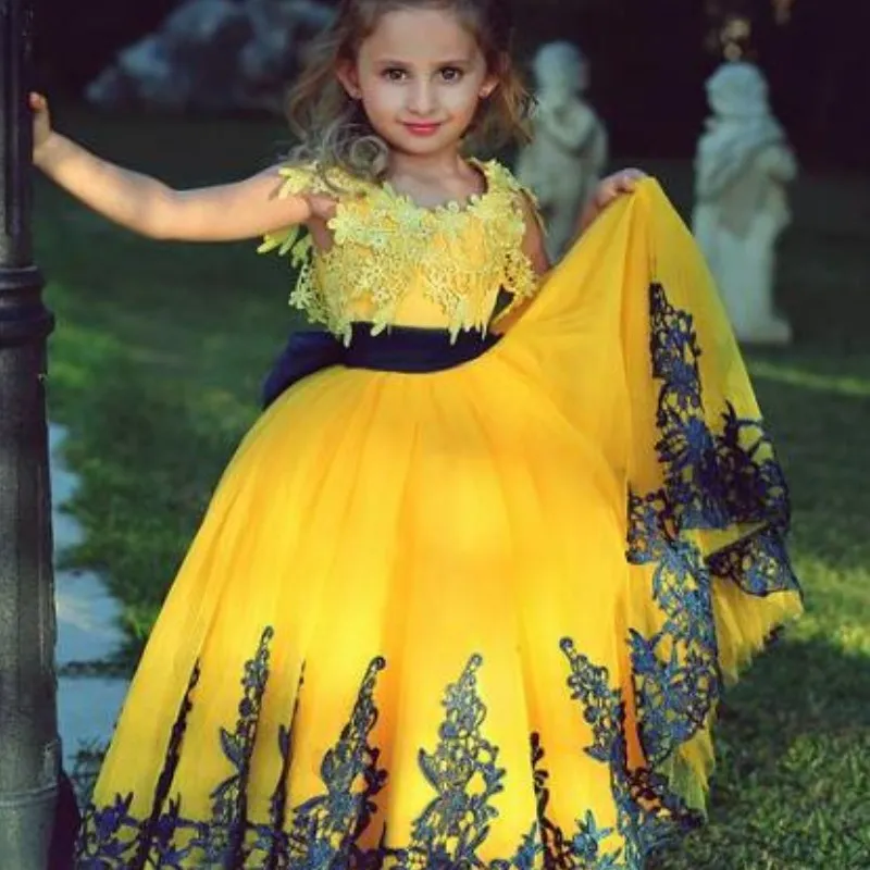 2018 Golden-Yellow Flower Girl Sukienki z Koronkowe Aplikacje Jewel Neck Bez Rękawów Puszysta Balowa Suknia Urodzinowa Dress Moda Toddler Page Cannert Dre