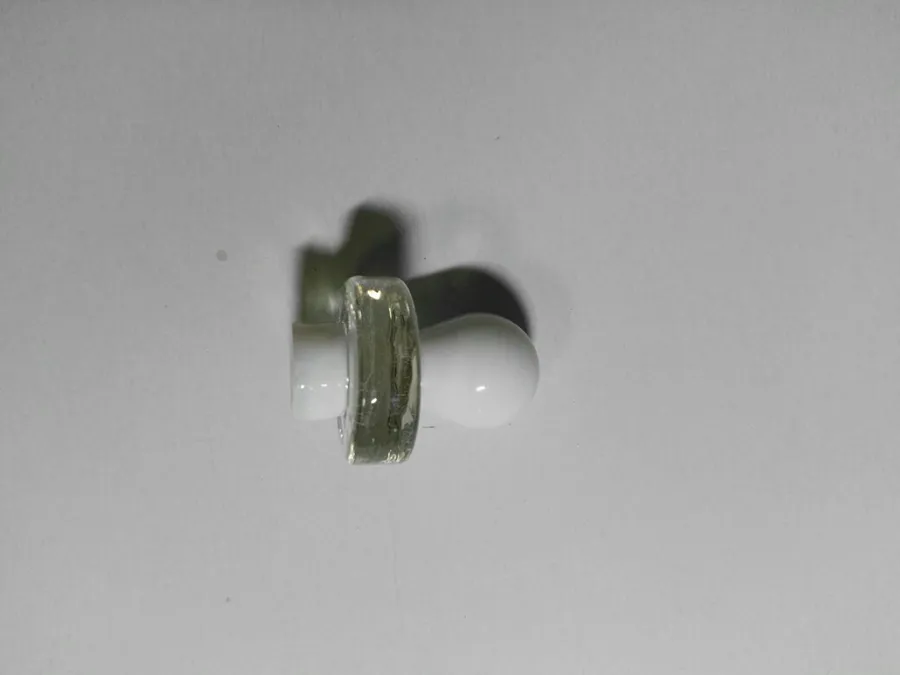 Bouchon de carburateur de quartz UFO en verre coloré universel universel coloré pour les plates-formes pétrolières banger dab, clous de banger à quartz