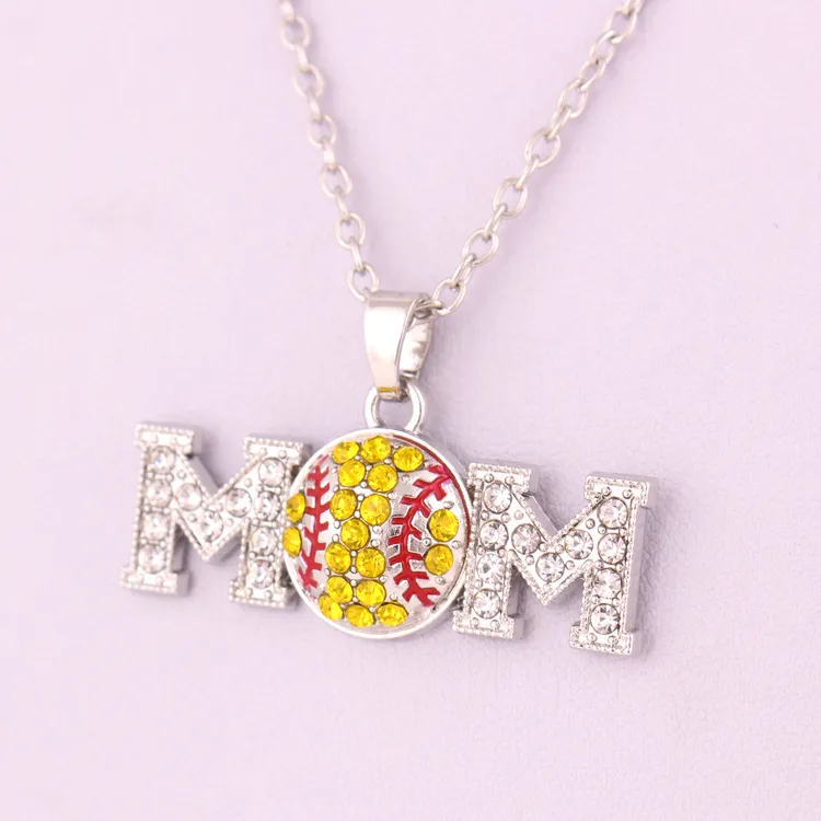 Venta caliente softbol Deportes colgante collar MOM letra Blanco Amarillo Cristal Rhinestone bola Encanto Cadena de eslabones Para los fanáticos del equipo Joyería de moda