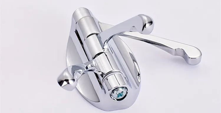 Modern Rotary Mobile Robe Robe Hook Gancio Guardaroba Appendiabiti in lega con 3 ganci Appendiabiti da camera da letto