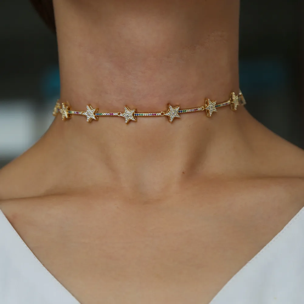 Nowy delikatny kolorowy łańcuch błyszczący gwiazdy Choker naszyjnik proste boho krótkie urok Chokers Collars dla kobiet Bijou Naszyjniki 35 + 10 cm