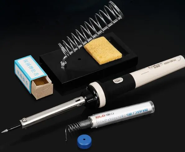 4 stks / set 30W Interne verwarming Constant Temperatuur Elektrische Soldeerijzer Rosin Solder Wire Set Lassen Pen Elektronica Reparatie Lassen Tool