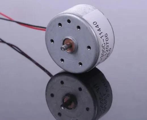 10st / Silver Micro 300 Solpanel Special Motor DC 3V 4.5V 5V Bil CD-spelare Ultra-tyst motor för vetenskaplig hobbyleksaker DIY Tillbehör