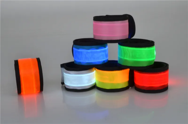 LED brassard bracelet bande d'avertissement bracelet LED lumière cyclisme nuit course Sport bande fête bras ceinture fête fournitures T2I135