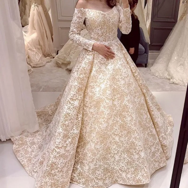 Fashion Long Sleeve Wedding Dresses Sexy Off Shoulder Zipper Back Lace Sweep Train Wedding Gown 2018 Elegance Lace A-Line Wedding Dress