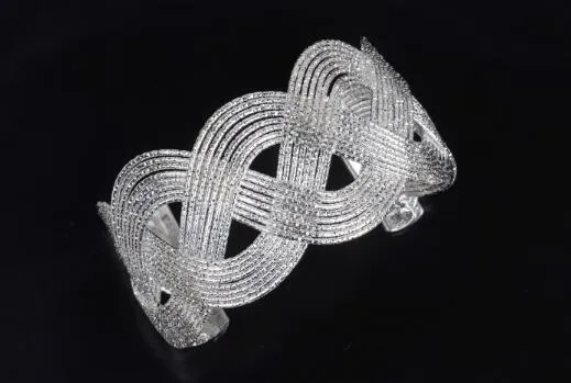 Hot Style European And American Fashion Wide Open Armband Guldpläterad Silverpläterad Flätad Metall Armband Elegant Klassiker