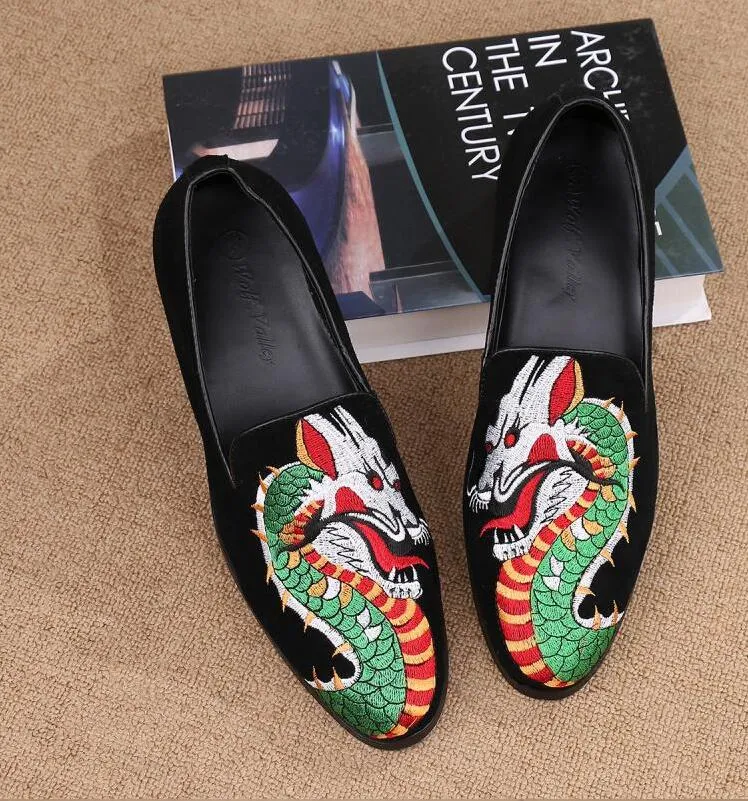 Italy style fashion Men rivet Party Wedding shoes Flowers painted Genuine Leather Slipper Smoking Slip-on Dress Walking Sneakers M2