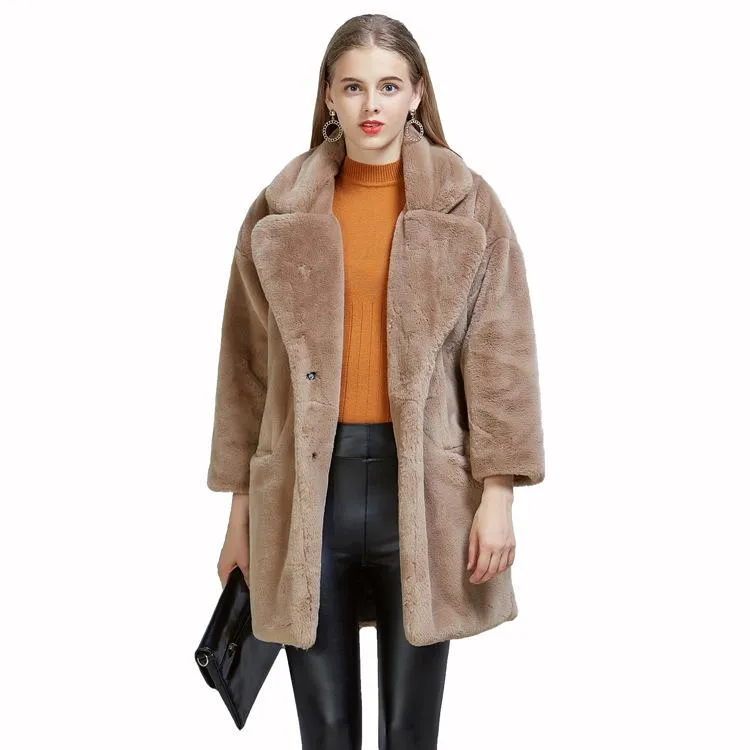 新しいファッションのフェイクのウサギのようなコートの女性のスーツの襟の緩い緩い薄い双子の女性の女性の毛皮の毛皮のコート