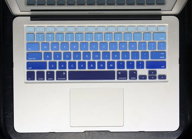 Soft Silicone Rainbow Keyboard Case Protector Cover Skin för MacBook Pro Air Retina 11 13 15 tum Vattentät dammtäker Retail Box US Ver