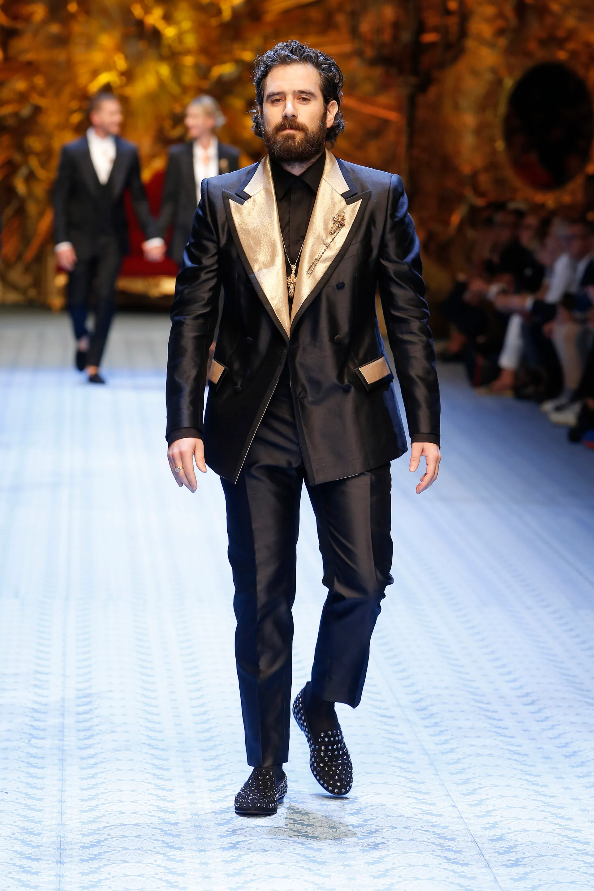 Top -Qualitätsanzüge zwei Stücke Herren Designer -Anzug maßgeschneiderter Gold -Lapper -Bräutigam -Smoking für Hochzeiten beste Männeranzüge (Jacke+Hosen)