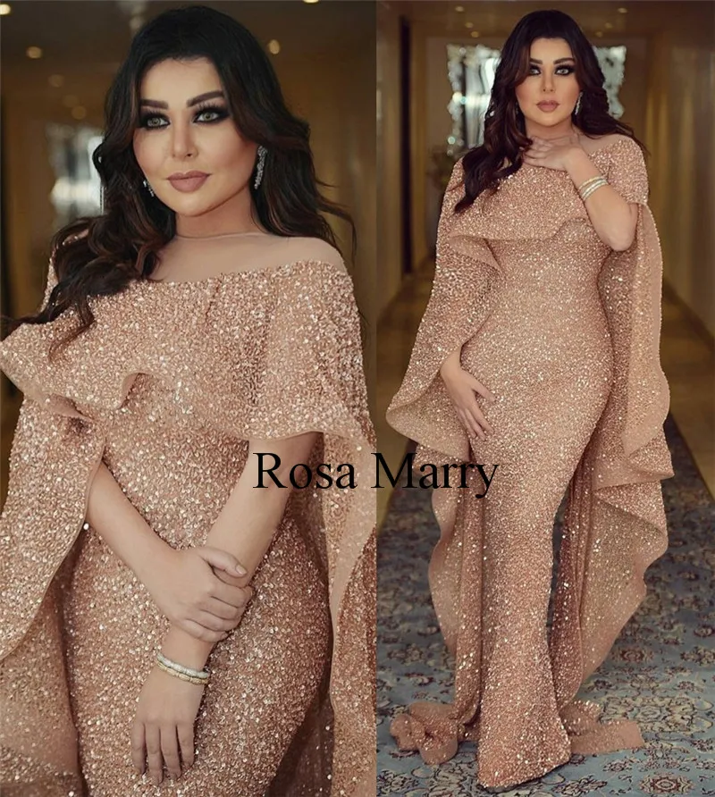 Rosa Gold Sequined Arabic Evening Dresses Cape 2020 Yousef Aljasmi Tillbaka Split Plus Storlek Billiga Kändis Klänningar Kväll Party Prom Crows