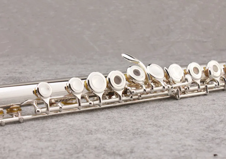 Suzuki 17 hål öppna flöjt varumärke musikaliska instrument c ton hög kvalitet cupronickel silverpläterad flöjt med e nyckel, fall
