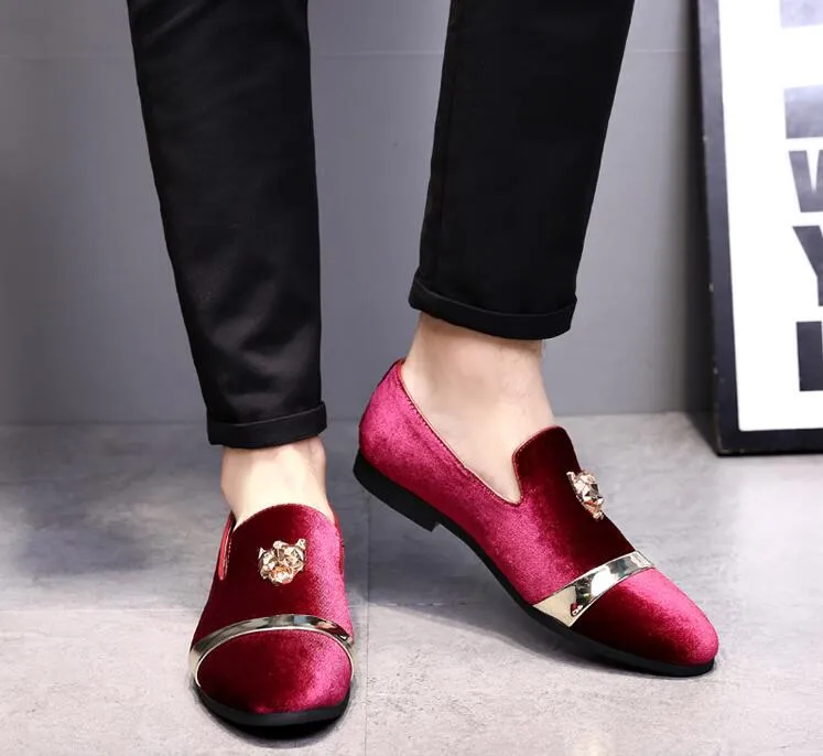 fashion men party wedding handmade loafers men velvet shoes with tiger and gold buckle men dress shoe men's flats N144