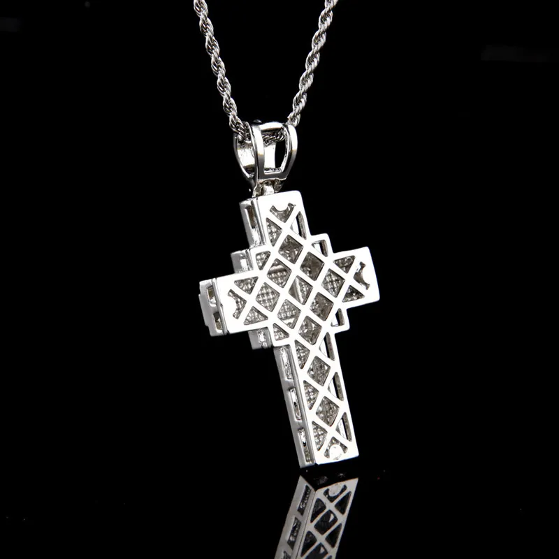 Nuovi gioielli Hip Hop Collana con pendente a croce in cristallo pieno placcato oro / argento Religione Accessori gioielli da uomo Regali cristiani