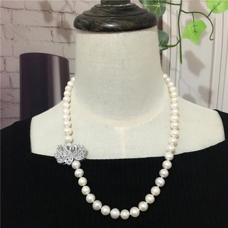 Venta caliente 8-9mm 50 cm blanco natural de agua dulce collar de perlas micro incrustaciones circón cisne accesorios joyería de moda