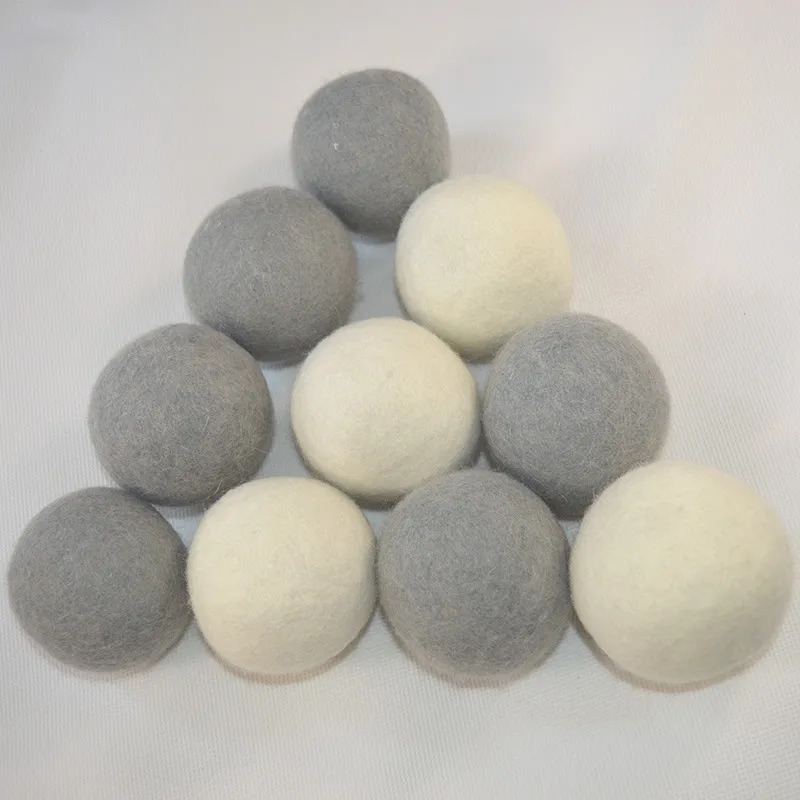 ナチュラルウールフェルトドライヤーボール4-7cmの洗濯ボール再利用可能な無毒な布地柔軟剤は乾燥時間を軽減します白い色のボール