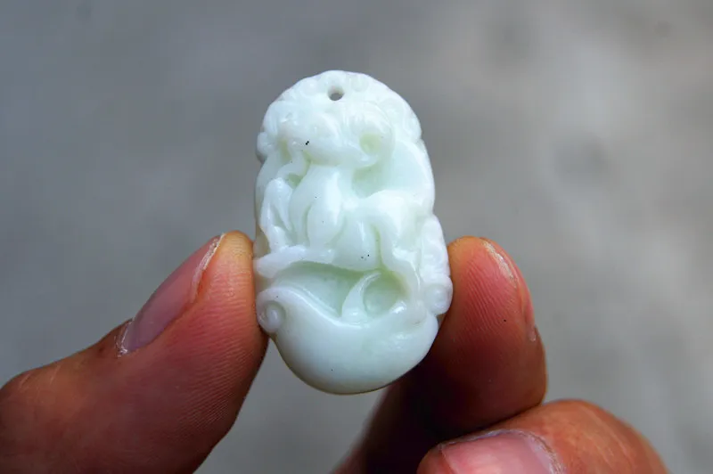 Natural shaanxi lantian county white jade. Hand-carved 12 zodiac animals of exquisite sheep. The oval. Necklace pendant amulet