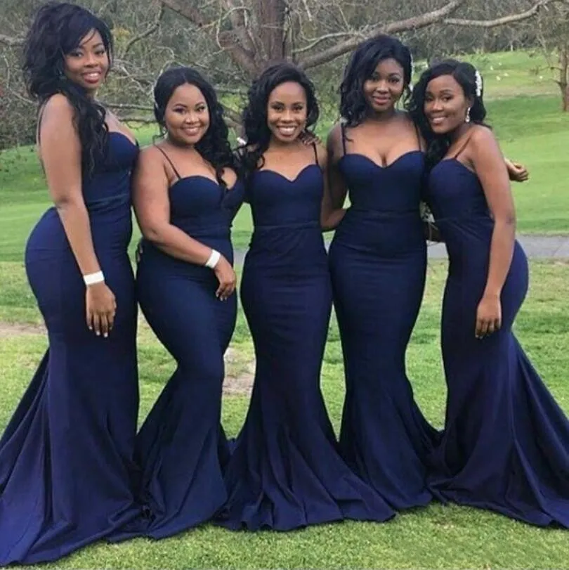 2018 robes de demoiselle d'honneur africaines bleu foncé sirène sexy bretelles spaghetti chérie demoiselle d'honneur robes satin robe de mariée sur mesure