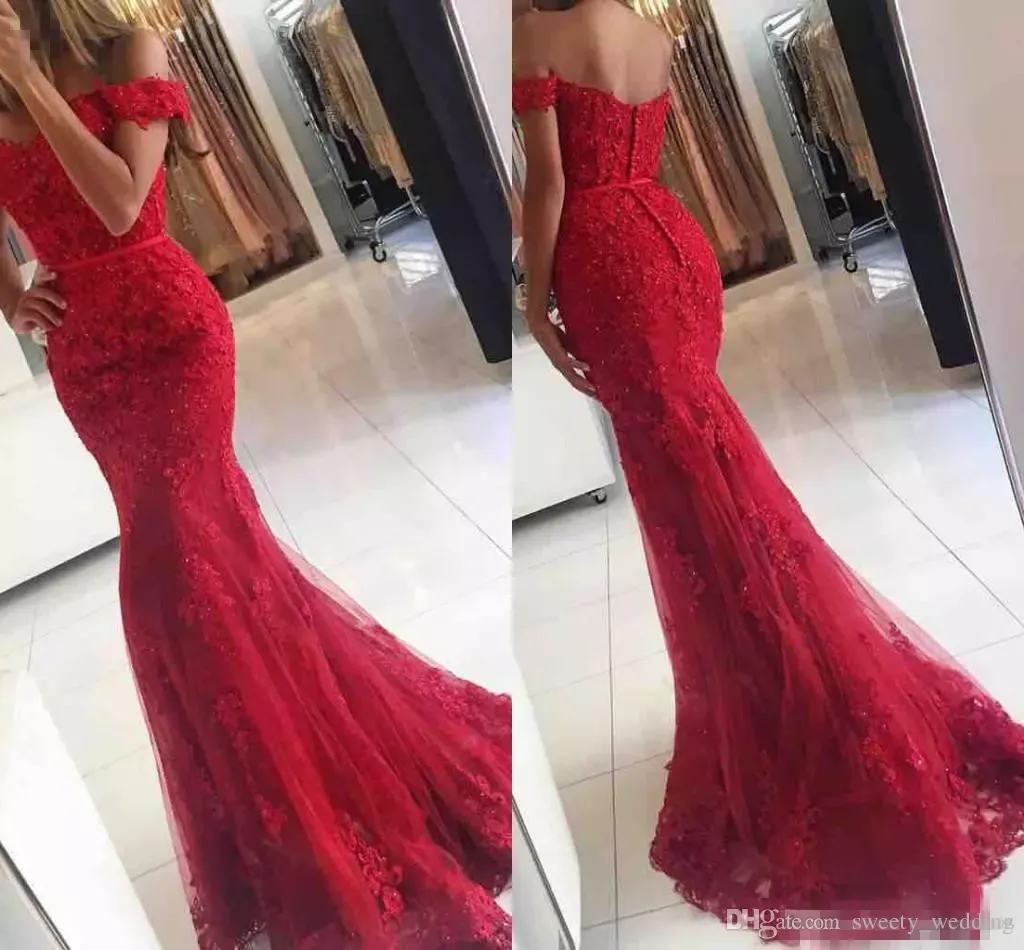 Red Lace Prom -klänningar Veatidos från axelpärlor Appliker Långa sjöjungfru aftonklänningar Sweep Train Special Ocn Dress