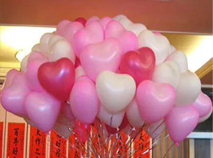ロマンチックな12インチ2.2g赤い愛の心ラテックスの結婚式のヘリウム風船バレンタインデーの誕生日パーティー膨脹可能な風船