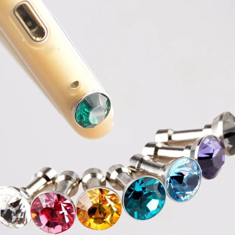 Universal 3.5mm Crystal Diamond Anti Dust Plug Dammtät hörlursuttag för iPhone 5 6 7 8 x Telefon Samsung HTC Xiaomi Cellphone